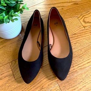 H&M Black flat shoes